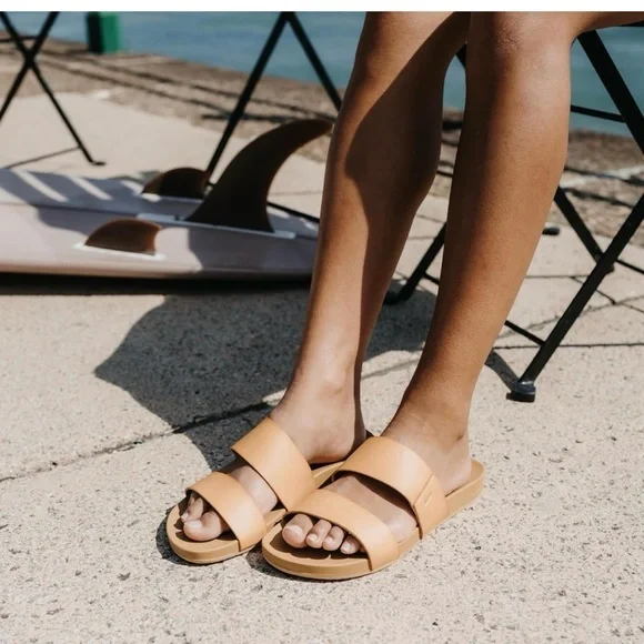 NWT REEF Women's, Cushion Vista Slide - Picture 7 of 7